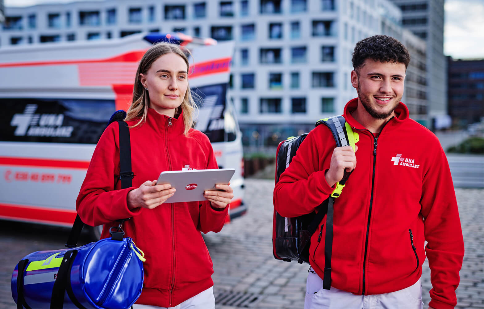UNA AMBULANZ Berlin - Krankentransport - Empathis und qualifiziert